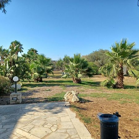 B&B Casa Cavarra Portopalo Di Capo Passero ภายนอก รูปภาพ
