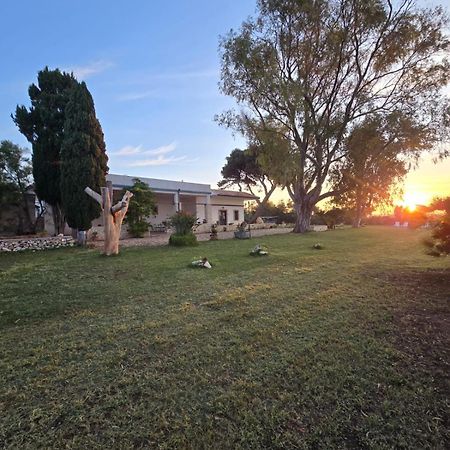B&B Casa Cavarra Portopalo Di Capo Passero ภายนอก รูปภาพ
