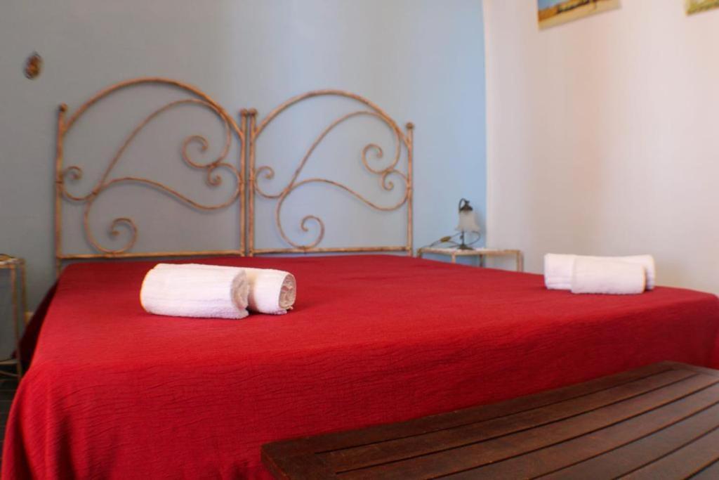 B&B Casa Cavarra Portopalo Di Capo Passero ภายนอก รูปภาพ