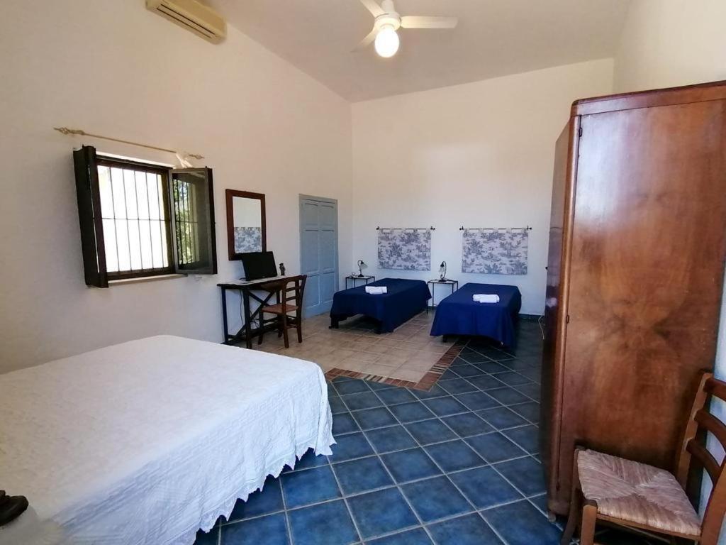 B&B Casa Cavarra Portopalo Di Capo Passero ภายนอก รูปภาพ
