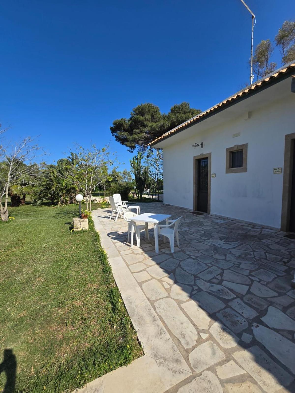 B&B Casa Cavarra Portopalo Di Capo Passero ภายนอก รูปภาพ