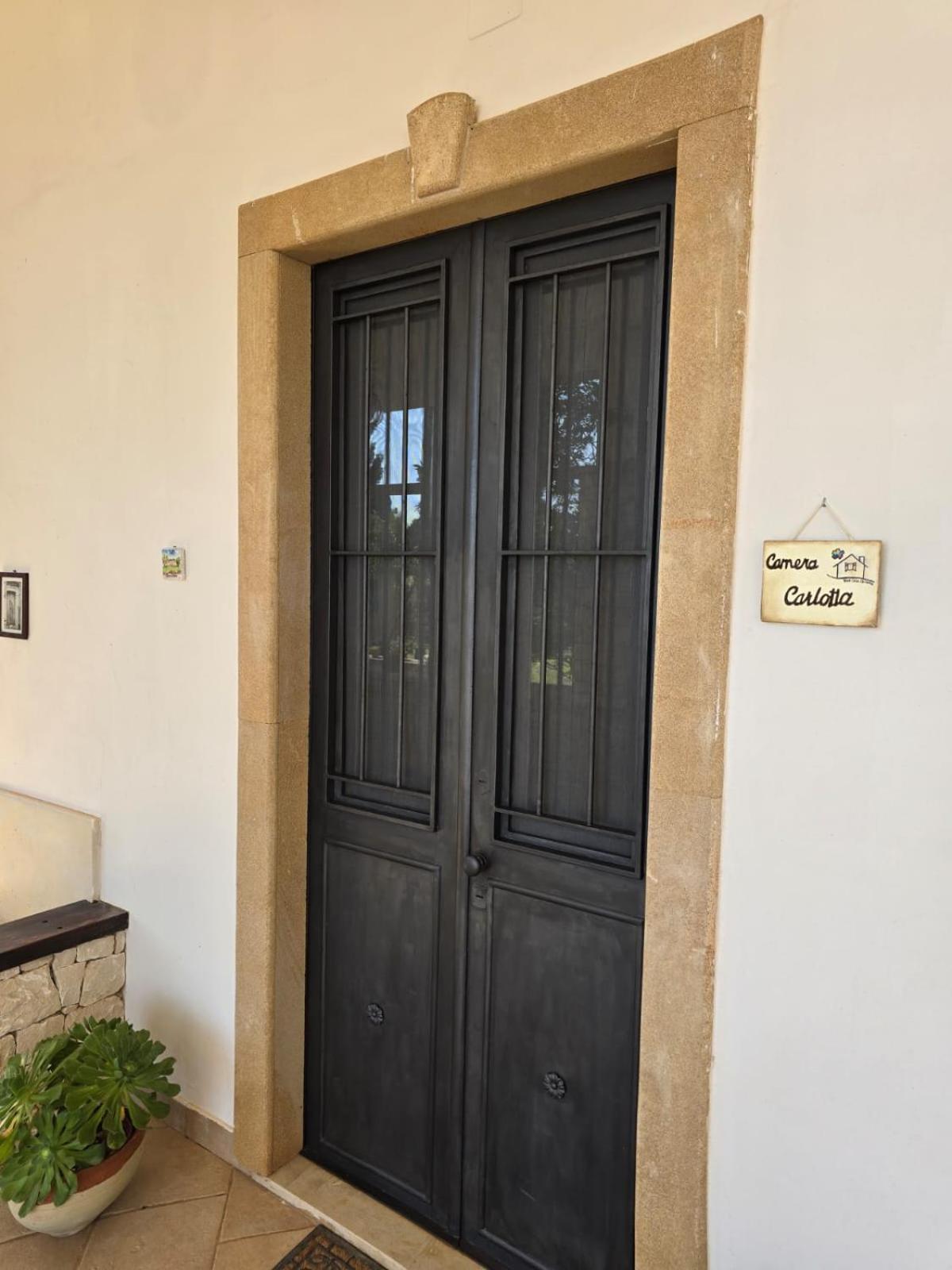 B&B Casa Cavarra Portopalo Di Capo Passero ภายนอก รูปภาพ