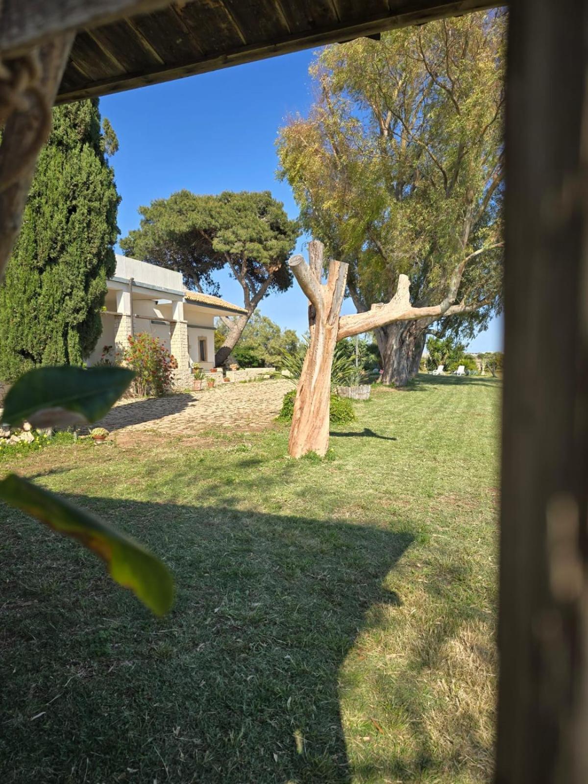 B&B Casa Cavarra Portopalo Di Capo Passero ภายนอก รูปภาพ