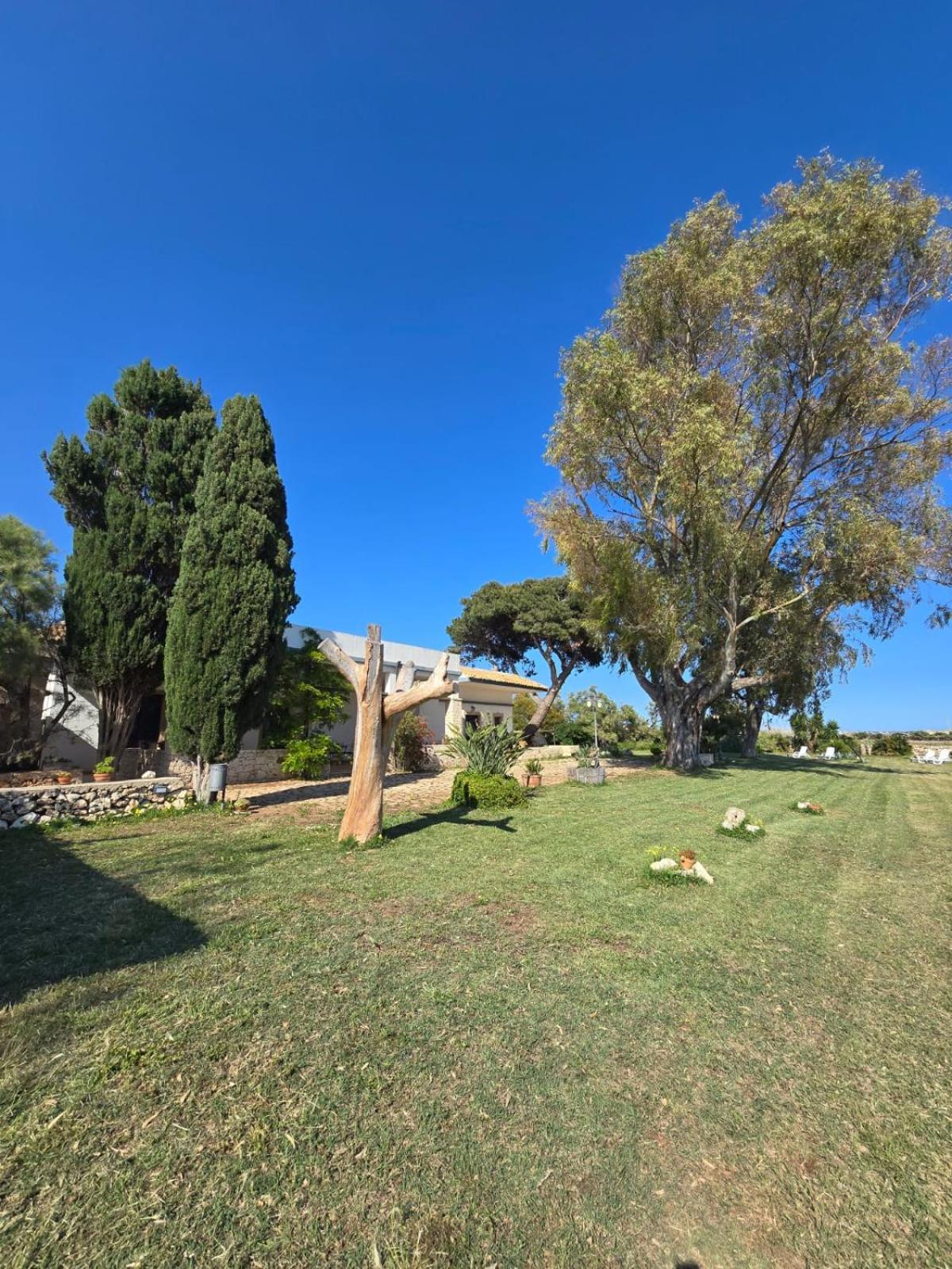 B&B Casa Cavarra Portopalo Di Capo Passero ภายนอก รูปภาพ
