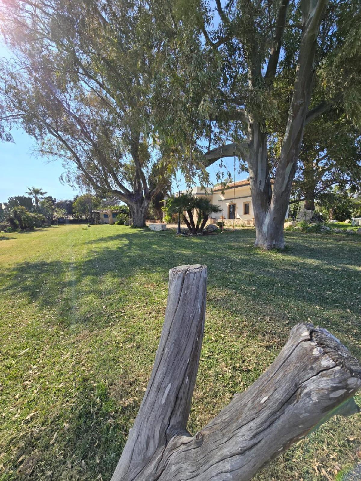 B&B Casa Cavarra Portopalo Di Capo Passero ภายนอก รูปภาพ